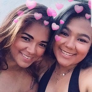 Meet your Posher, Delia